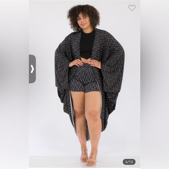 PLUS SIZE 2 piece short set sizes XL-3X - Picture 4 of 4